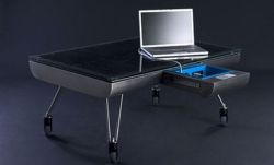 Energia solare: arriva SOLo Lounge Table Energia solare: arriva SOLo Lounge Table