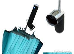 L’ombrello con il Bluetooth di Mikhail Stawsky