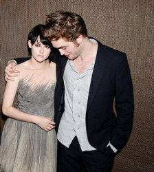 Love story a Parigi per i protagonisti di New Moon?