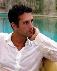 Raoul Bova batte Clooney Raoul Bova batte Clooney