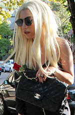 Lady Gaga a Sydney: incide nuove hit con un look per tutte le occasioni