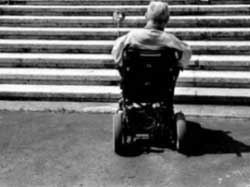 Disabile arriva tardi a messa, il prete gli nega la comunione Disabile arriva tardi a messa, il prete gli nega la comunione