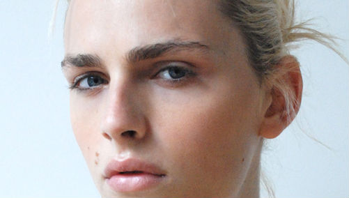 Marc Jacobs e lo stile androgino di Andrej Pejic Marc Jacobs e lo stile androgino di Andrej Pejic