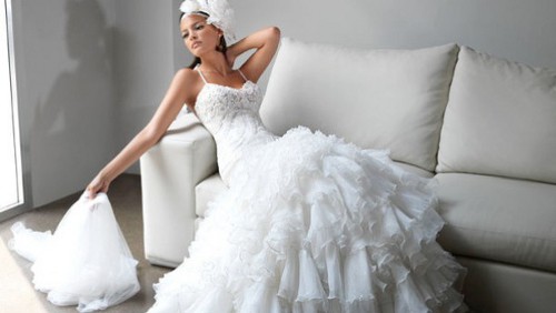 L'abito da sposa: acquistarlo online L'abito da sposa: acquistarlo online