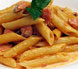 Mezze Penne alla Vodka