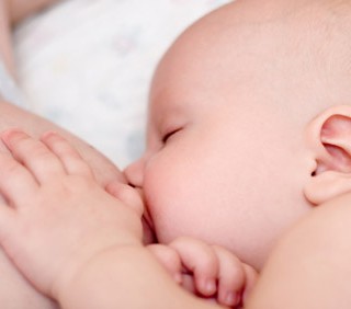 Il latte materno previene le morti neonatali