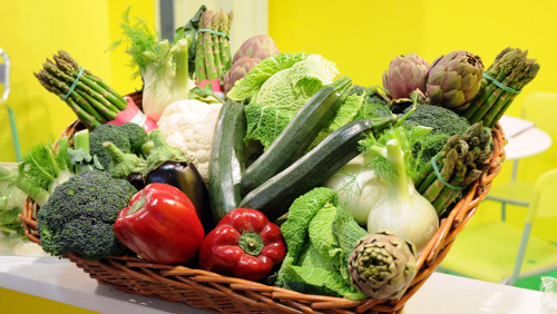 Frutta e verdura per prevenire il tumore ai polmoni Frutta e verdura per prevenire il tumore ai polmoni