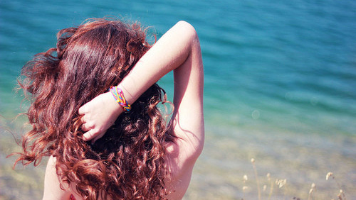 Proteggere i capelli da sole e mare Proteggere i capelli da sole e mare