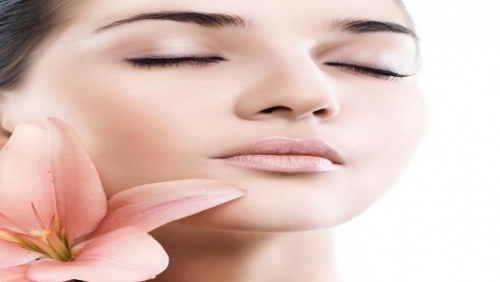 Nude look, il make-up ideale per l'estate Nude look, il make-up ideale per l'estate