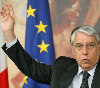 Carlo Giovanardi, troppa droga a Piazza Affari