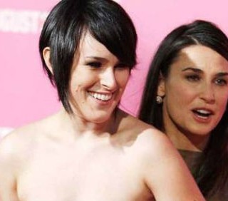 Ashton Kutcher, Demi Moore e le figlie
