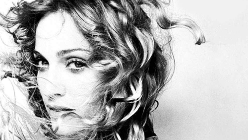 Madonna, "Give Me All Your Love": il testo Madonna, "Give Me All Your Love": il testo