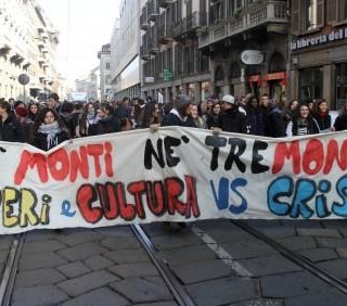 Mario Monti, gli studenti non si fidano