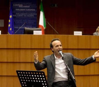 Roberto Benigni al Parlamento Europeo