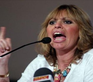 Alessandra Mussolini insulta Gianfranco Fini