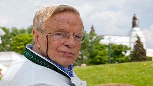 Franco Zeffirelli, sesso anale per far carriera Franco Zeffirelli, sesso anale per far carriera