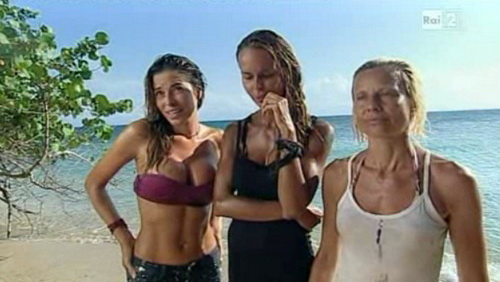 Isola dei Famosi 9: esce Nina Moric Isola dei Famosi 9: esce Nina Moric
