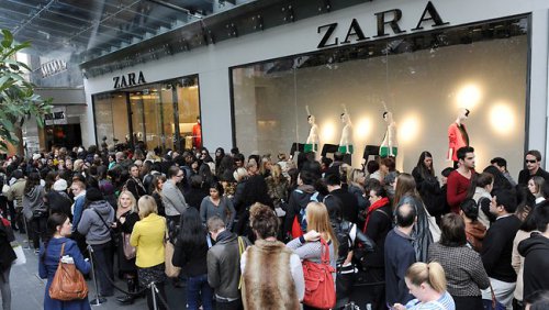 Zara batte H&M: più guadagni per il brand spagnolo low cost Zara batte H&M: più guadagni per il brand spagnolo low cost