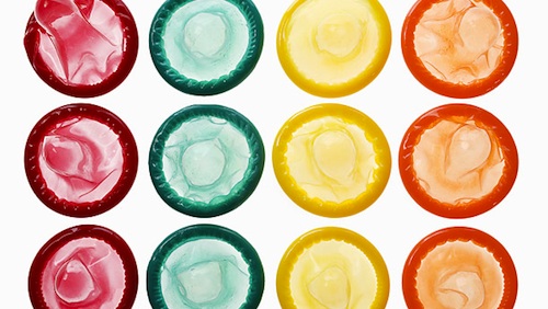 Sesso, 5 fatti da conoscere sul preservativo Sesso, 5 fatti da conoscere sul preservativo