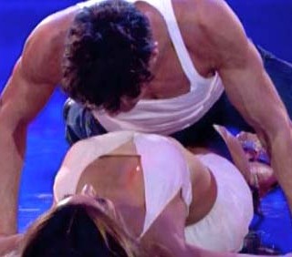 Amici: Belen Rodriguez fischiata, Emma Marrone delusa
