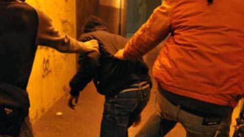 Omosessuale aggredito, in ospedale lo deridono perché gay Omosessuale aggredito, in ospedale lo deridono perché gay