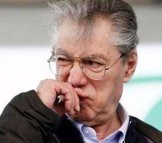 Umberto Bossi indagato per truffa ai danni dello Stato