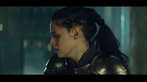 "Biancaneve e il cacciatore": video dello scontro con la Evil Queen "Biancaneve e il cacciatore": video dello scontro con la Evil Queen
