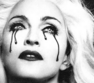 Madonna, le provocazioni in immagini