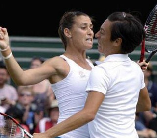 Olimpiadi 2012: staffetta donne ko, fuori Pennetta e Schiavone