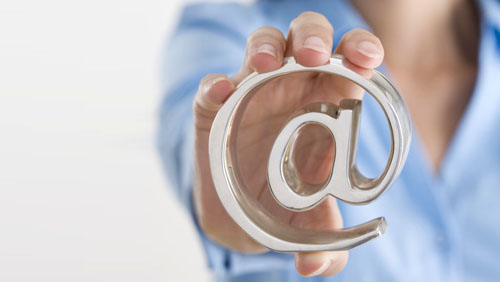 Dimmi come scrivi le email e ti dirò chi sei Dimmi come scrivi le email e ti dirò chi sei