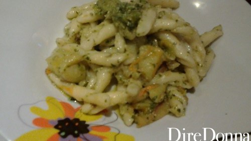 Trofie zucchine e pesto, ricetta Trofie zucchine e pesto, ricetta