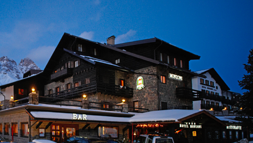 Viaggio sulle Dolomiti: sci, benessere e sapori autentici Viaggio sulle Dolomiti: sci, benessere e sapori autentici