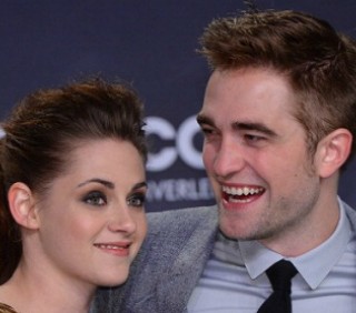 Robert Pattinson crede ancora nell’amore di Kristen Stewart