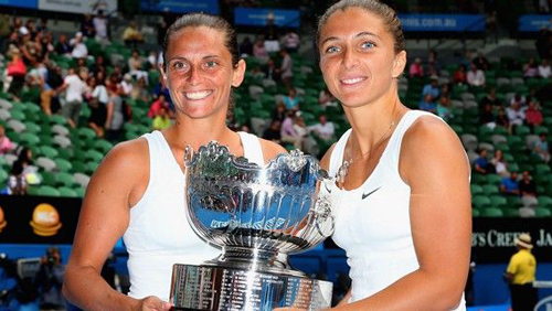 Tennis: Sara Errani e Roberta Vinci trionfano agli Australian Open Tennis: Sara Errani e Roberta Vinci trionfano agli Australian Open