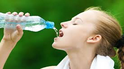 Acqua minerale, quale scegliere? Acqua minerale, quale scegliere?