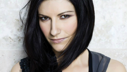 Laura Pausini e i 20 anni di La Solitudine Laura Pausini e i 20 anni di La Solitudine