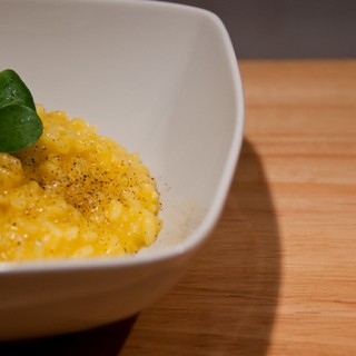 Come si cucina il risotto allo zafferano: la ricetta