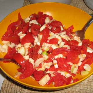 Piatti freddi quando fa caldo: insalata di mozzarella