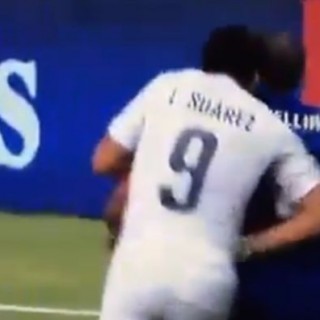 Suarez morde Chiellini: ora è arrivato il momento di mordere Suarez, scopri come