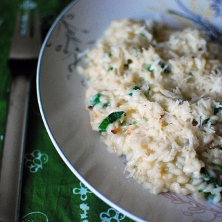 Cucinare d’estate: risotto agli asparagi mantecato alla robiola