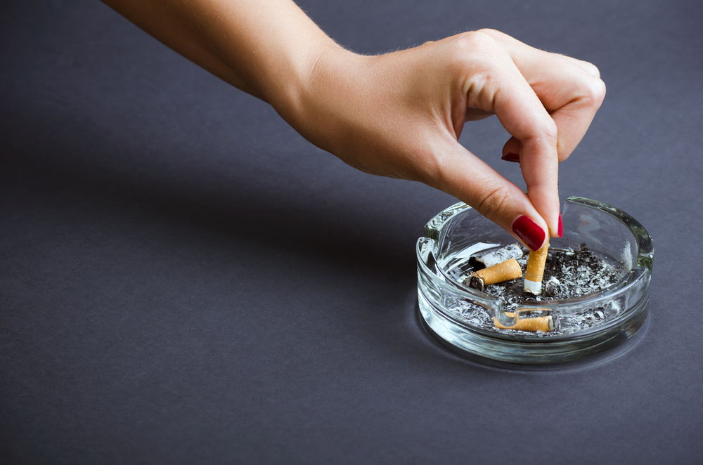 Come eliminare l'odore di fumo in casa Come eliminare l'odore di fumo in casa