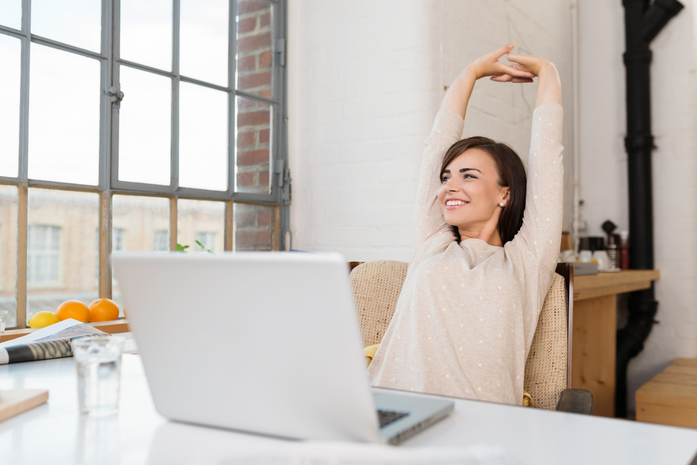 Esercizi stretching per combattere la sedentarietà Esercizi stretching per combattere la sedentarietà