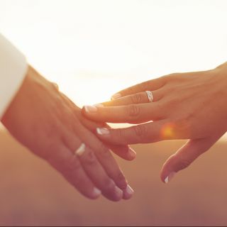 Anniversario di matrimonio: 10 idee per festeggiarlo