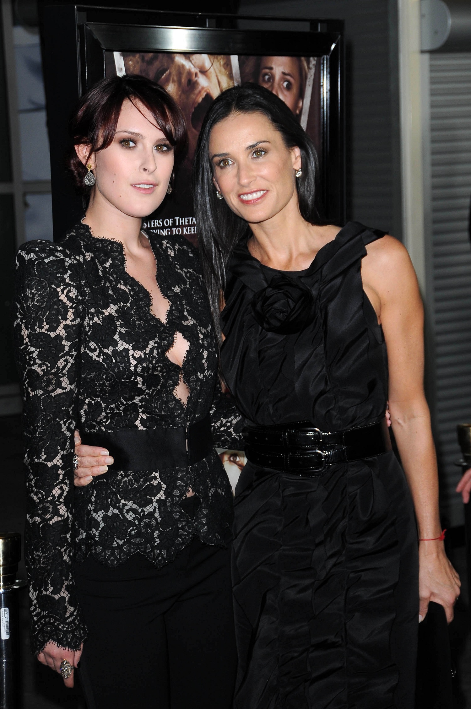 Demi Moore e la figlia Rumer gemelle su Instagram Demi Moore e la figlia Rumer gemelle su Instagram