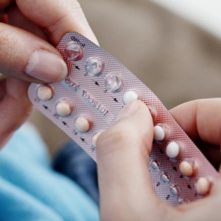 Nuova pillola anticoncezionale: rischio coaguli nel sangue