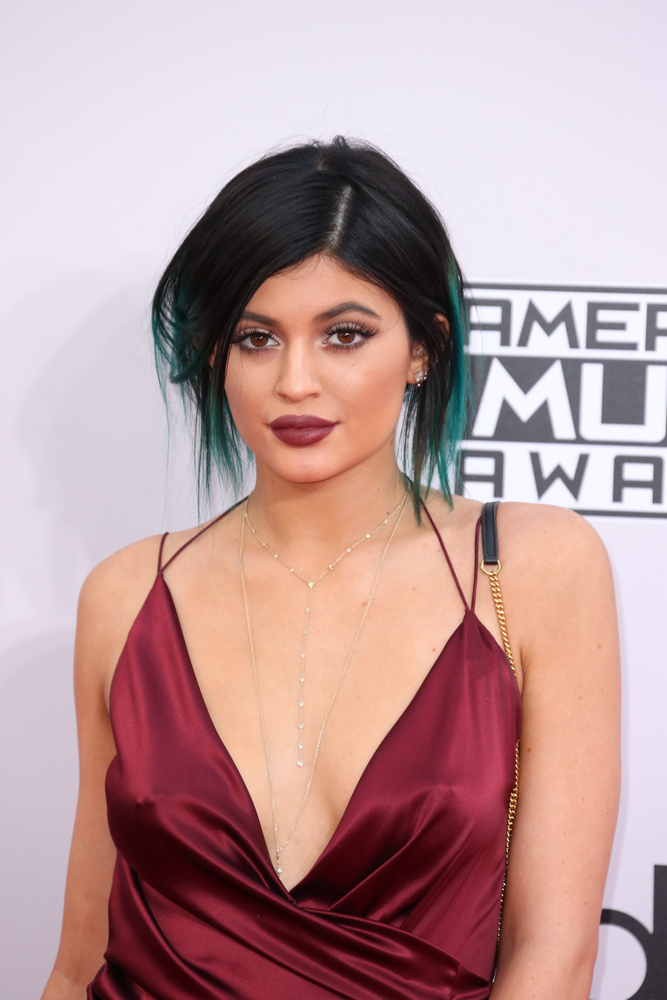 Kylie Jenner ammette il ritocchino alle labbra Kylie Jenner ammette il ritocchino alle labbra