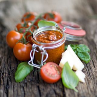 Pesto alla siciliana: la ricetta tradizionale