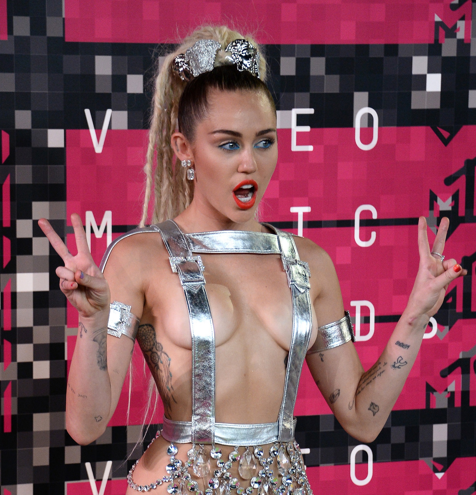 MTV Video Music Award 2015: i look migliori e peggiori MTV Video Music Award 2015: i look migliori e peggiori
