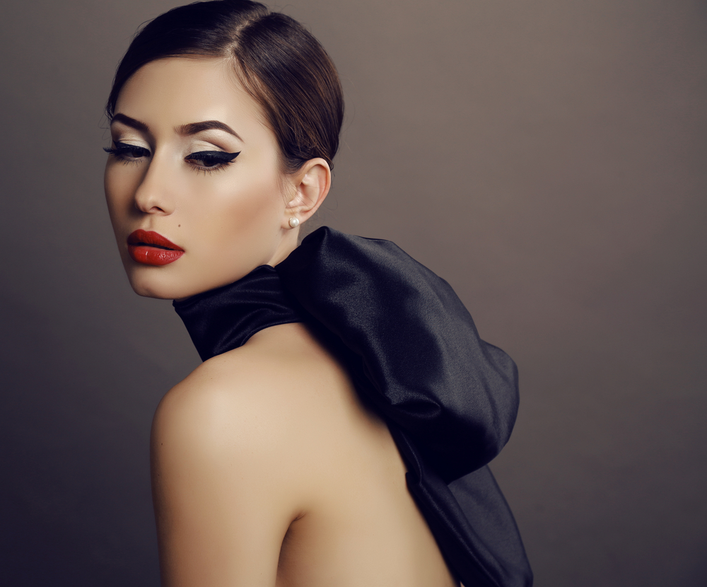 Eyeliner liquido: tutte le tecniche per applicarlo Eyeliner liquido: tutte le tecniche per applicarlo