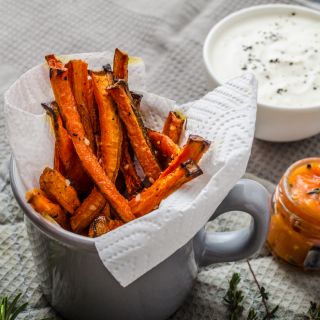 Ricetta delle chips di carote, snack vegetariano